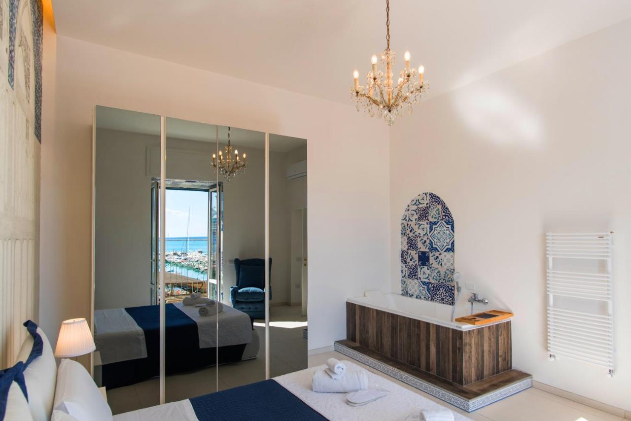 Relais Mareluna - Luxury Apartments Salerno Zewnętrze zdjęcie