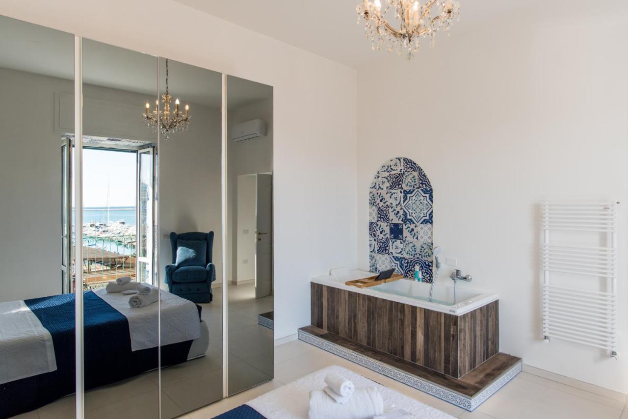 Relais Mareluna - Luxury Apartments Salerno Zewnętrze zdjęcie