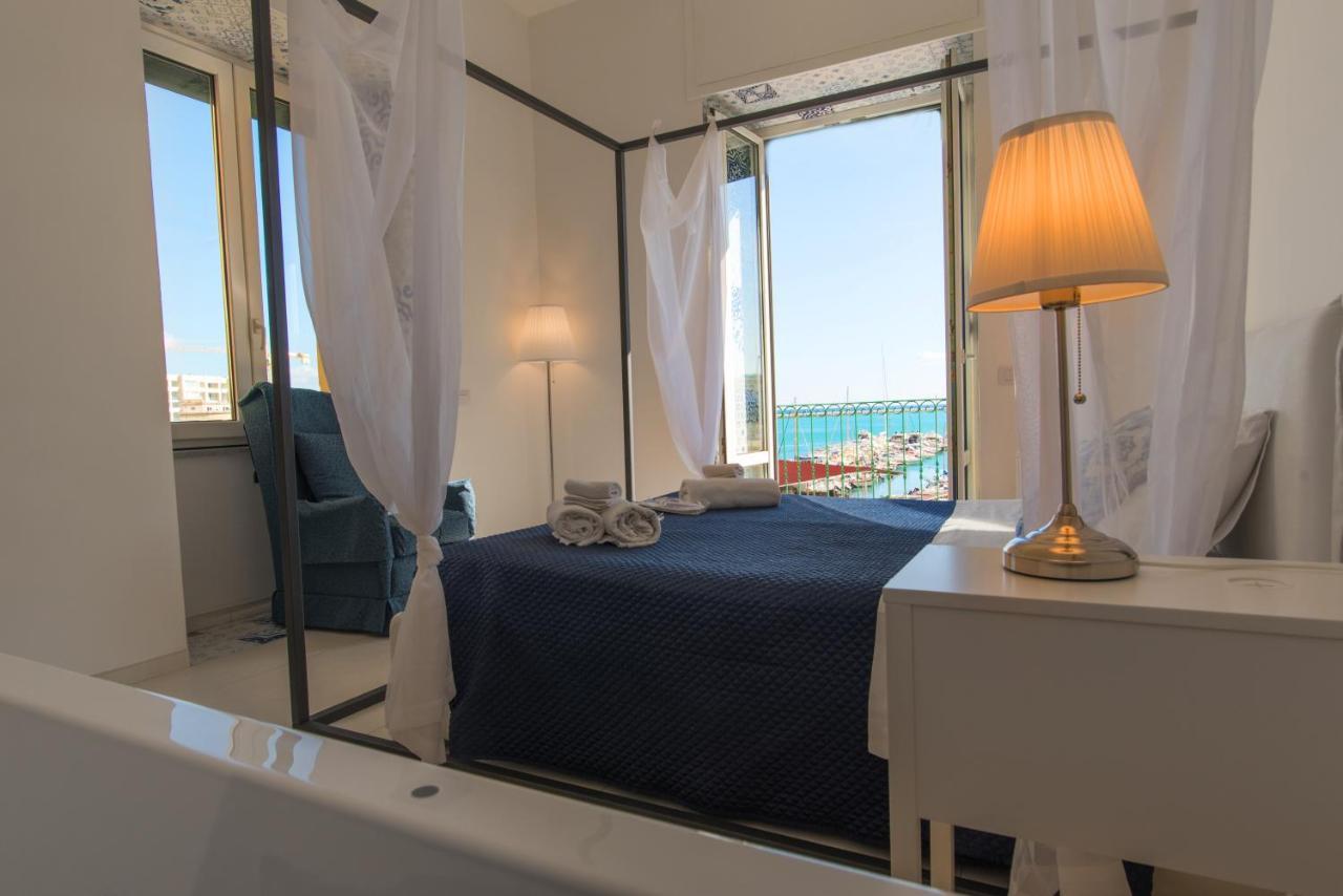 Relais Mareluna - Luxury Apartments Salerno Zewnętrze zdjęcie